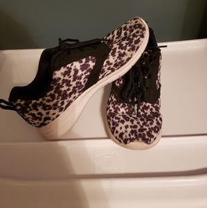 C9 Sneakers, Size 6